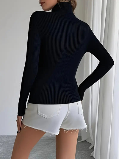 Pull col roule en maille cotelée