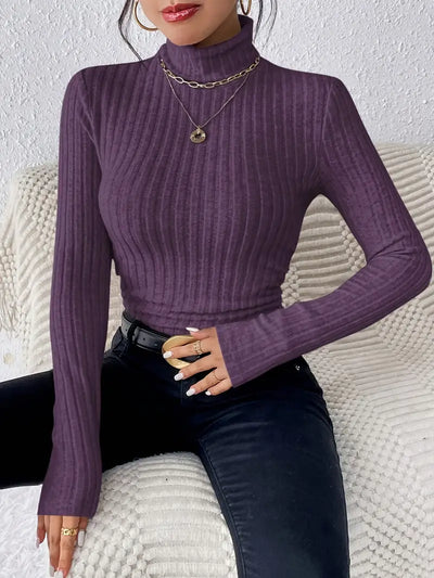 Pull cotelé simple col roulé