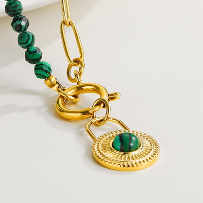 Collar de época Zéphyr