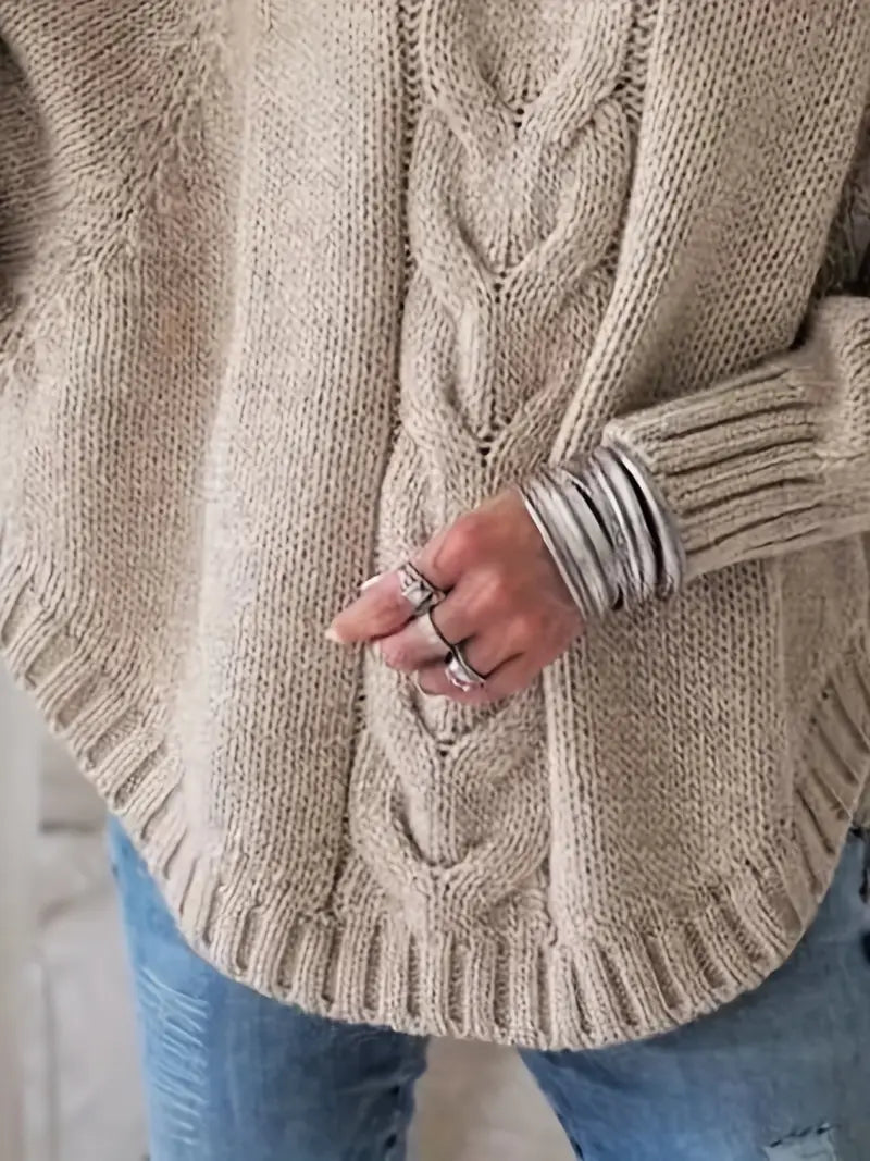 Pull vintage col haut  à motif câble et coupe ample
