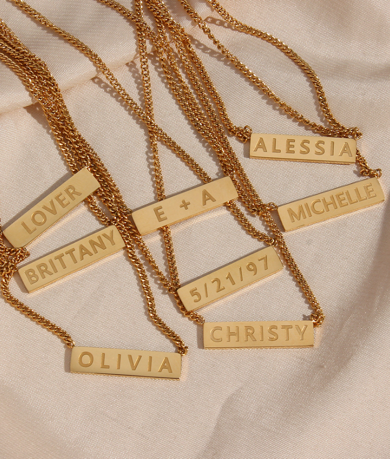 Collana personalizzabile con placca in oro 18 carati