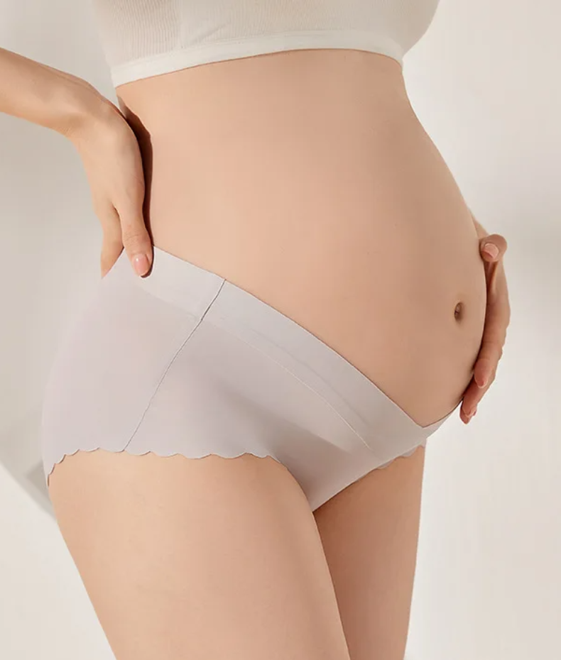 Mutandine a vita bassa a forma di V