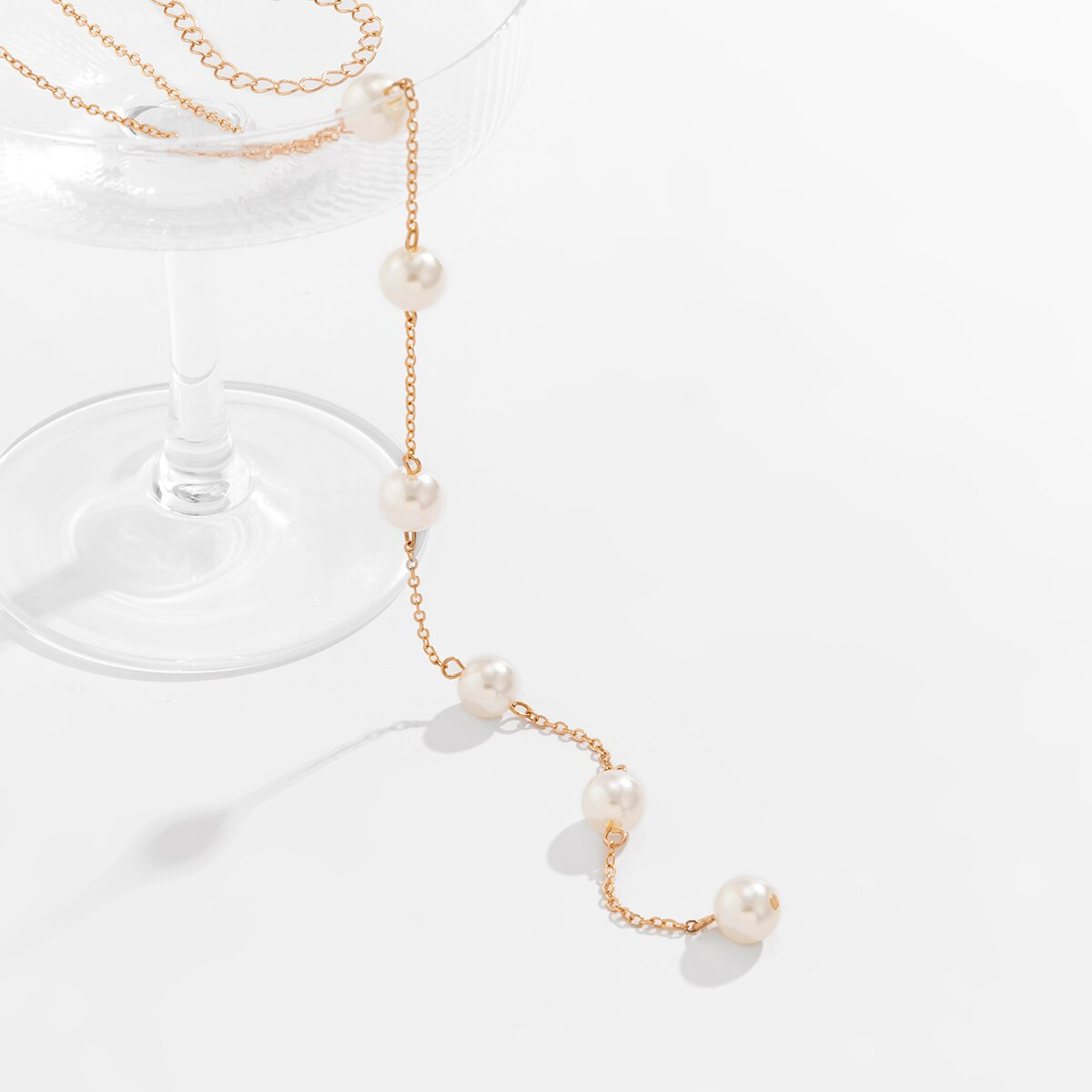 Collier avec pendentif en perles irrégulières
