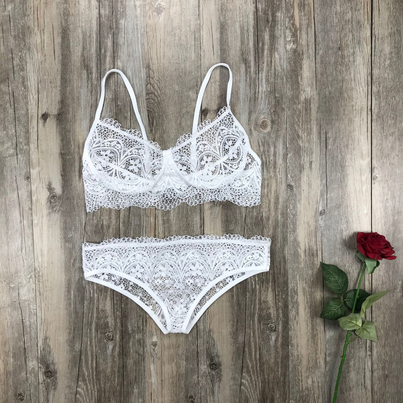 Ensemble arabesque hvit