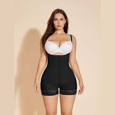 Formende kort jumpsuit