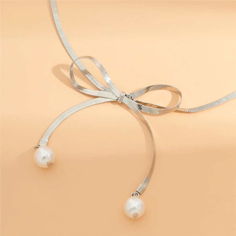 Collier joli noeud à perles